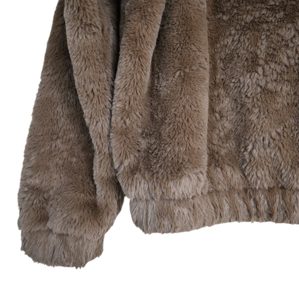 Truth by Republic Women's XS Faux Fur Hoodie Oversized - Picture 6 of 9